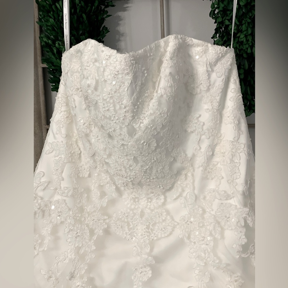 David’s Bridal Wedding Dress ALine